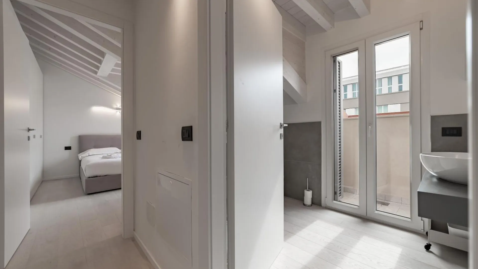 10 Min Walk From Prada, Bocconi And Metro Apartment Milan